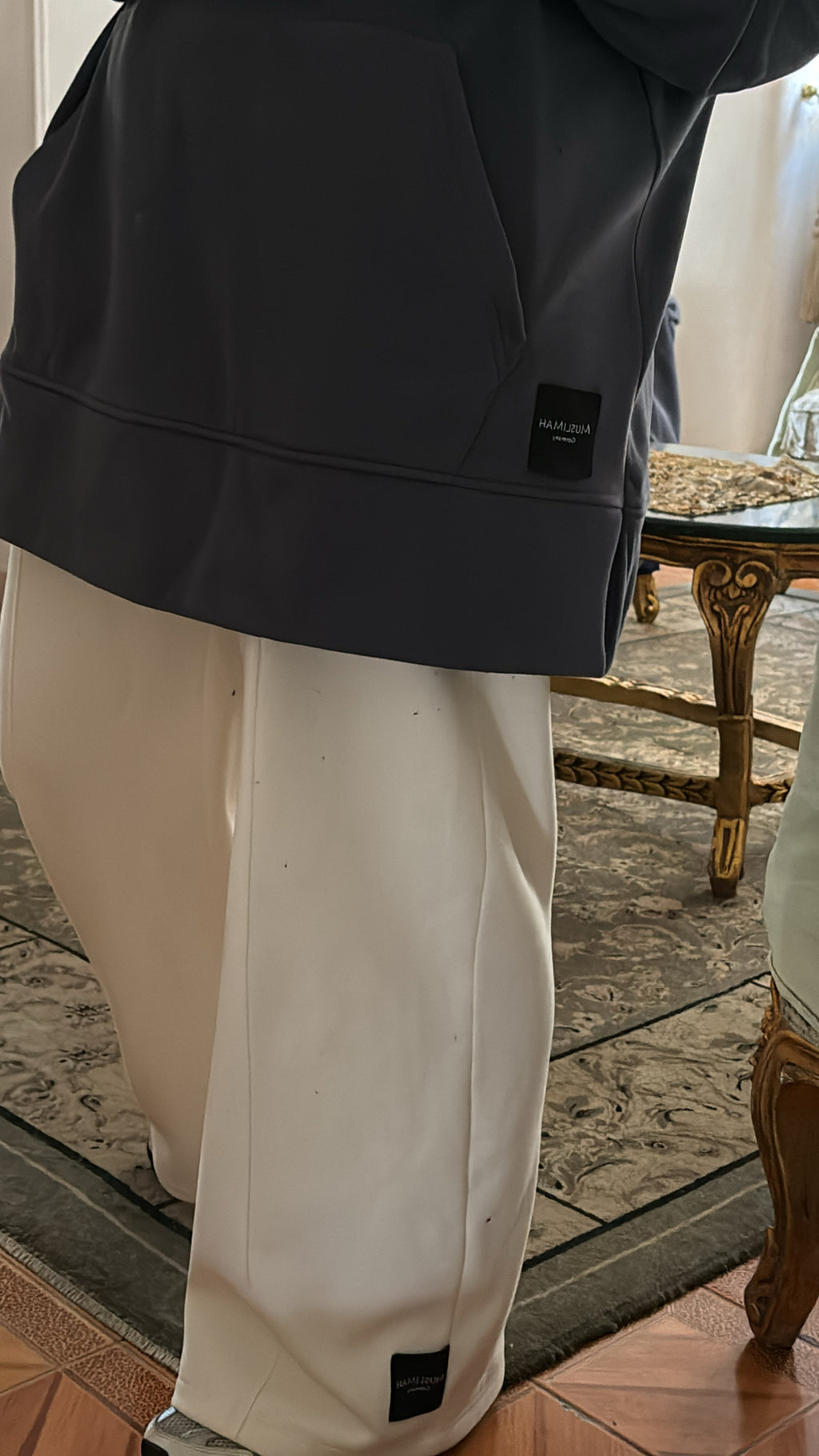 Grau Zweiteiler - Model 2