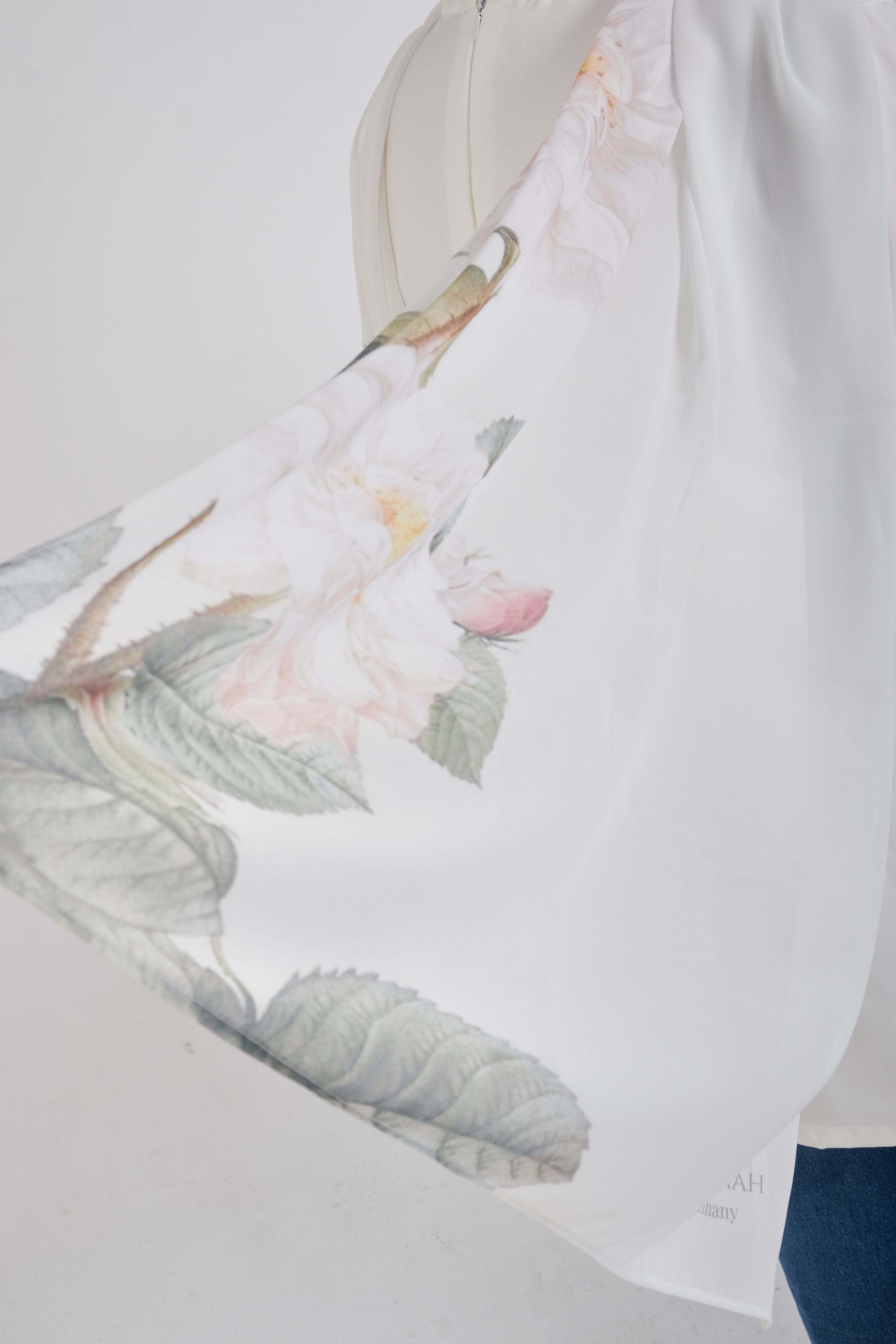 لون القرنفل