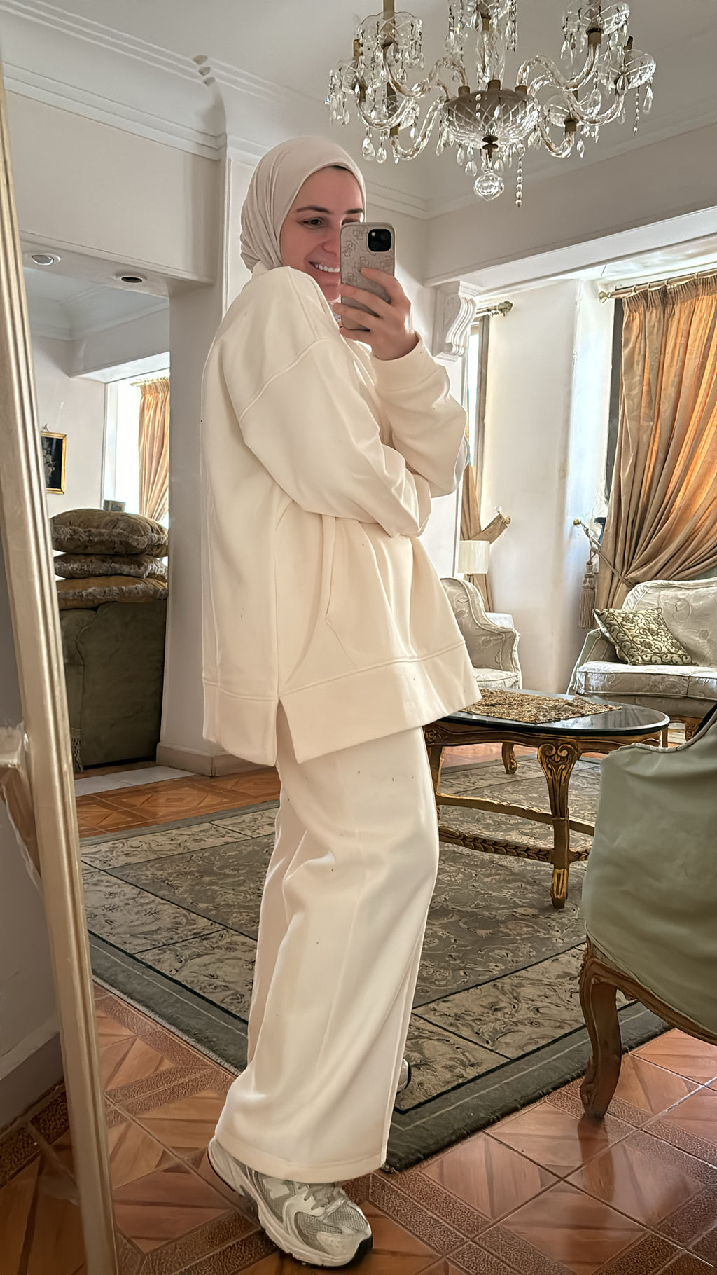 Creme Zweteiler - Model 2