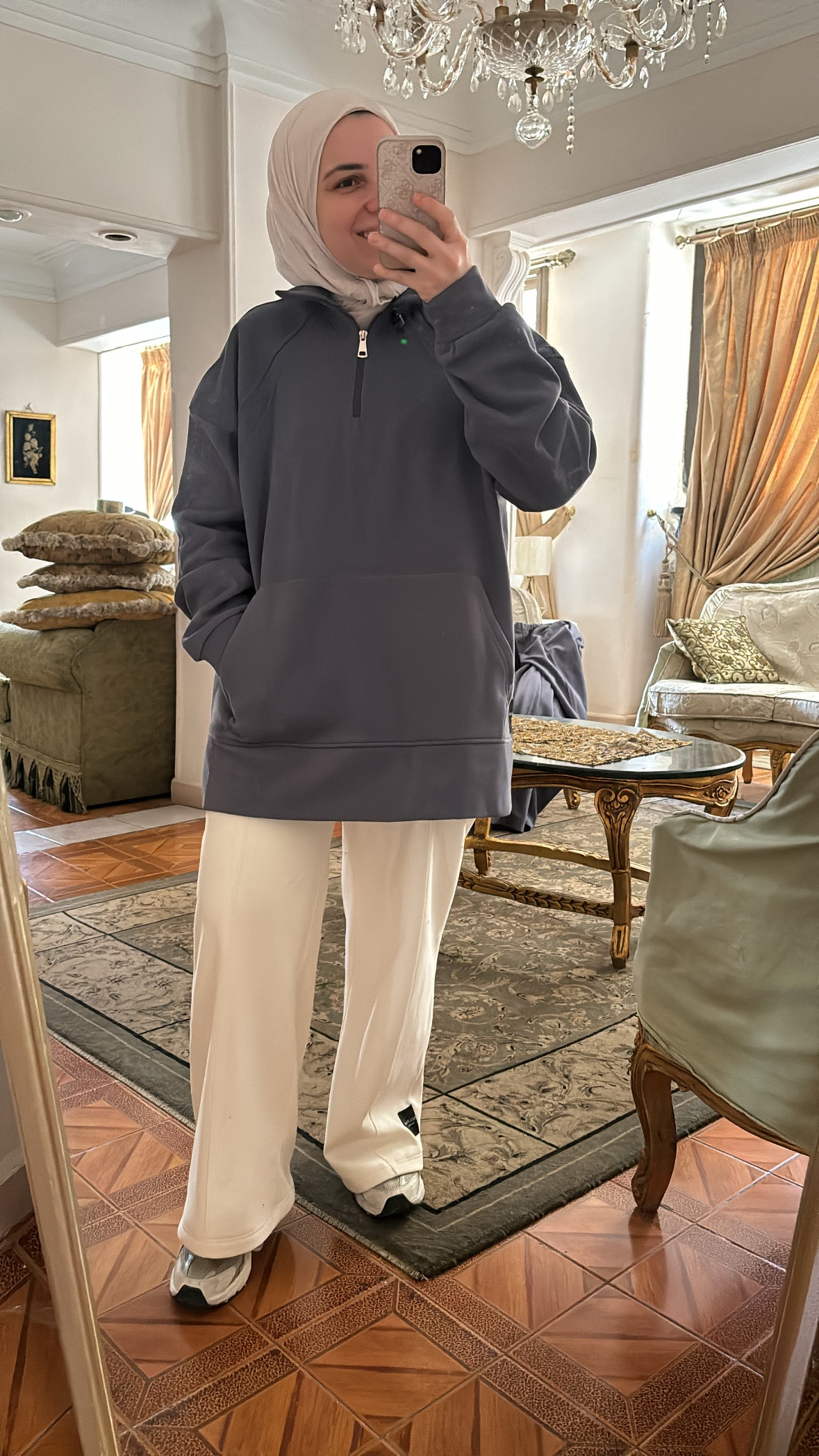 Grau Zweiteiler - Model 2