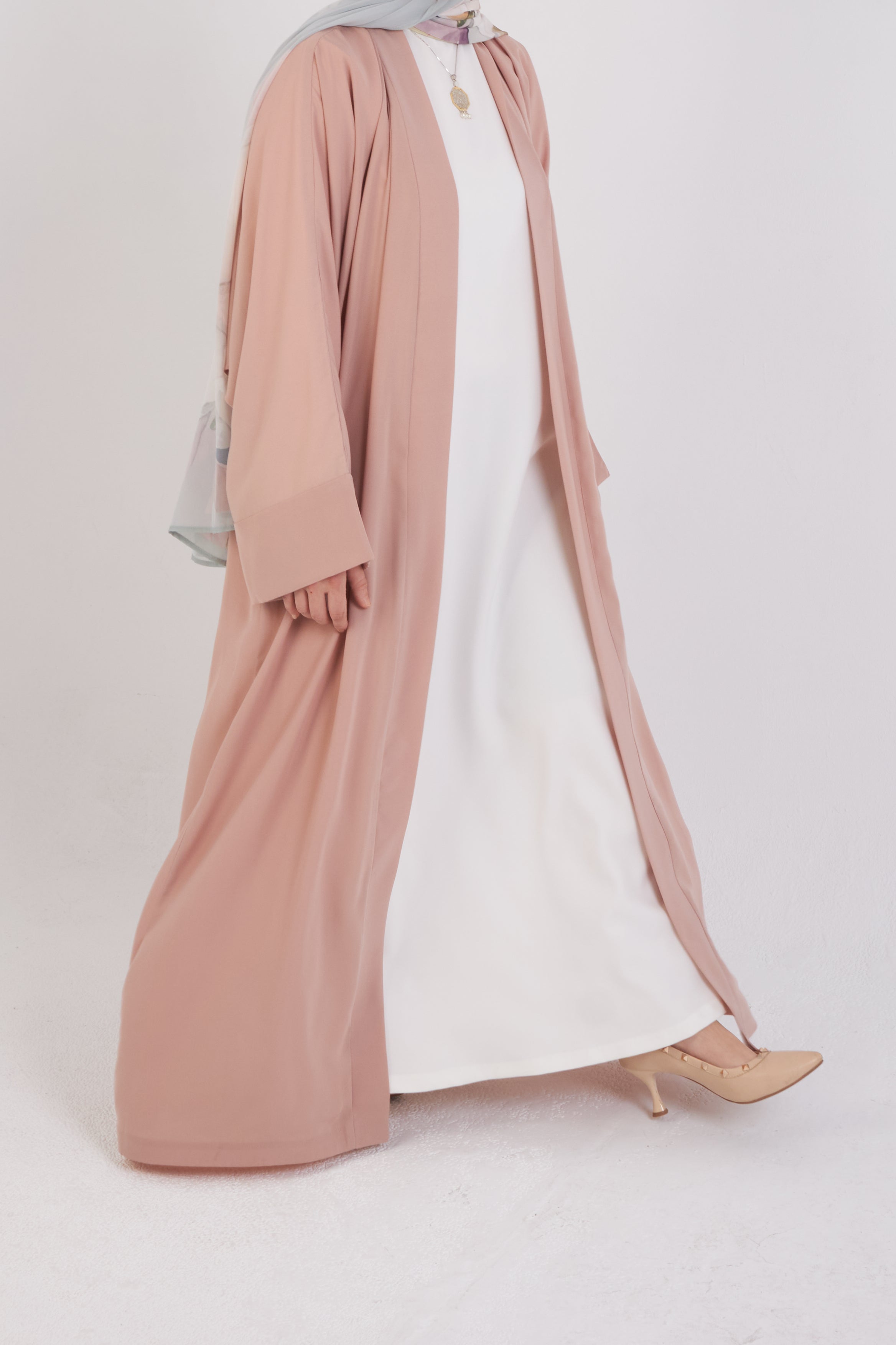 مسحوق الخوخ كيمونو