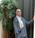 Grau Hoodie Model 2