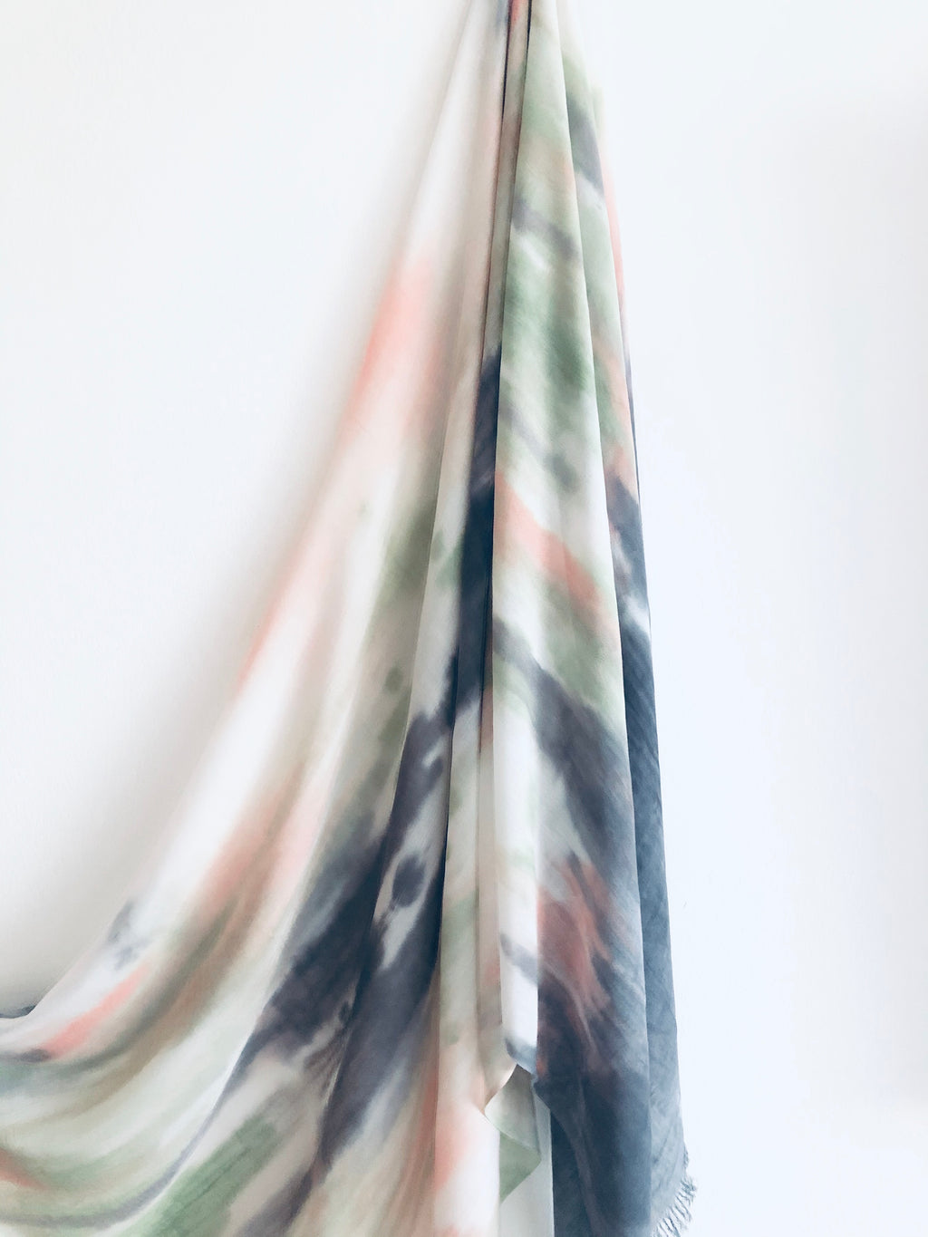 Delicate Grey - Muslimah.de