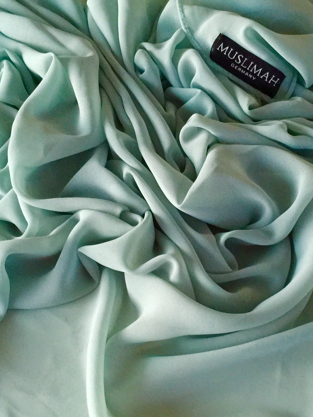 Light Pistachio Premium Chiffon Hijab - Muslimah.de